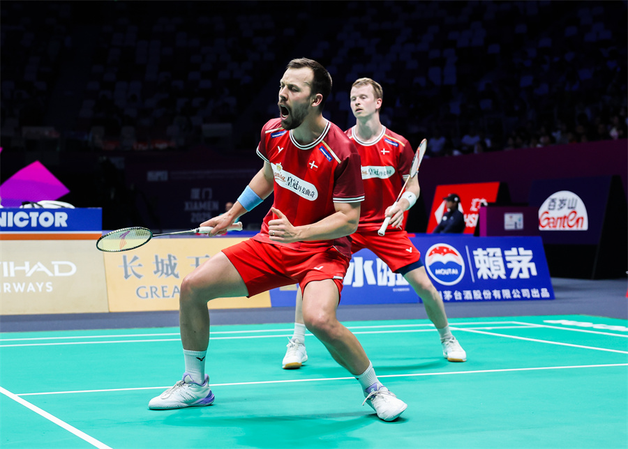 让他们在后 让他们在后